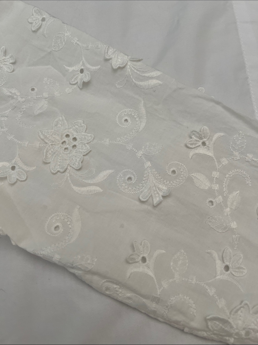 Adrianna Papell White Eyelet Embroidered Cotton Blouse M - Picture 7 of 16